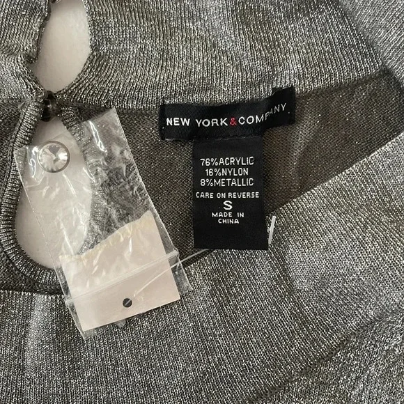 NWT New York & Company Silver Tank Top Size Small NWT - Picture 3 of 5